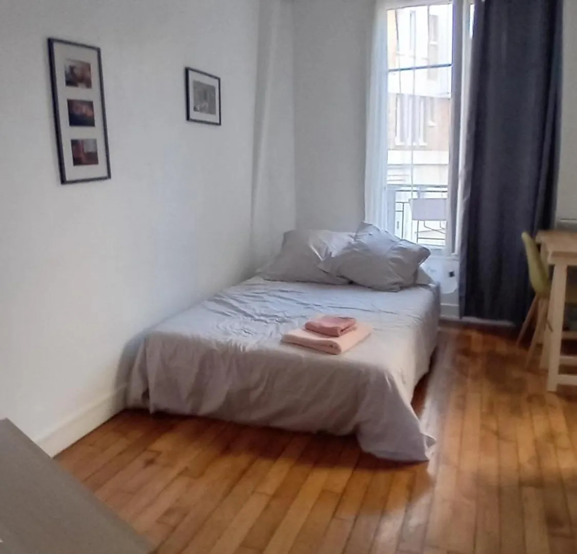 Studio Paris 13 Quartier Butte-Aux-Cailles contacts